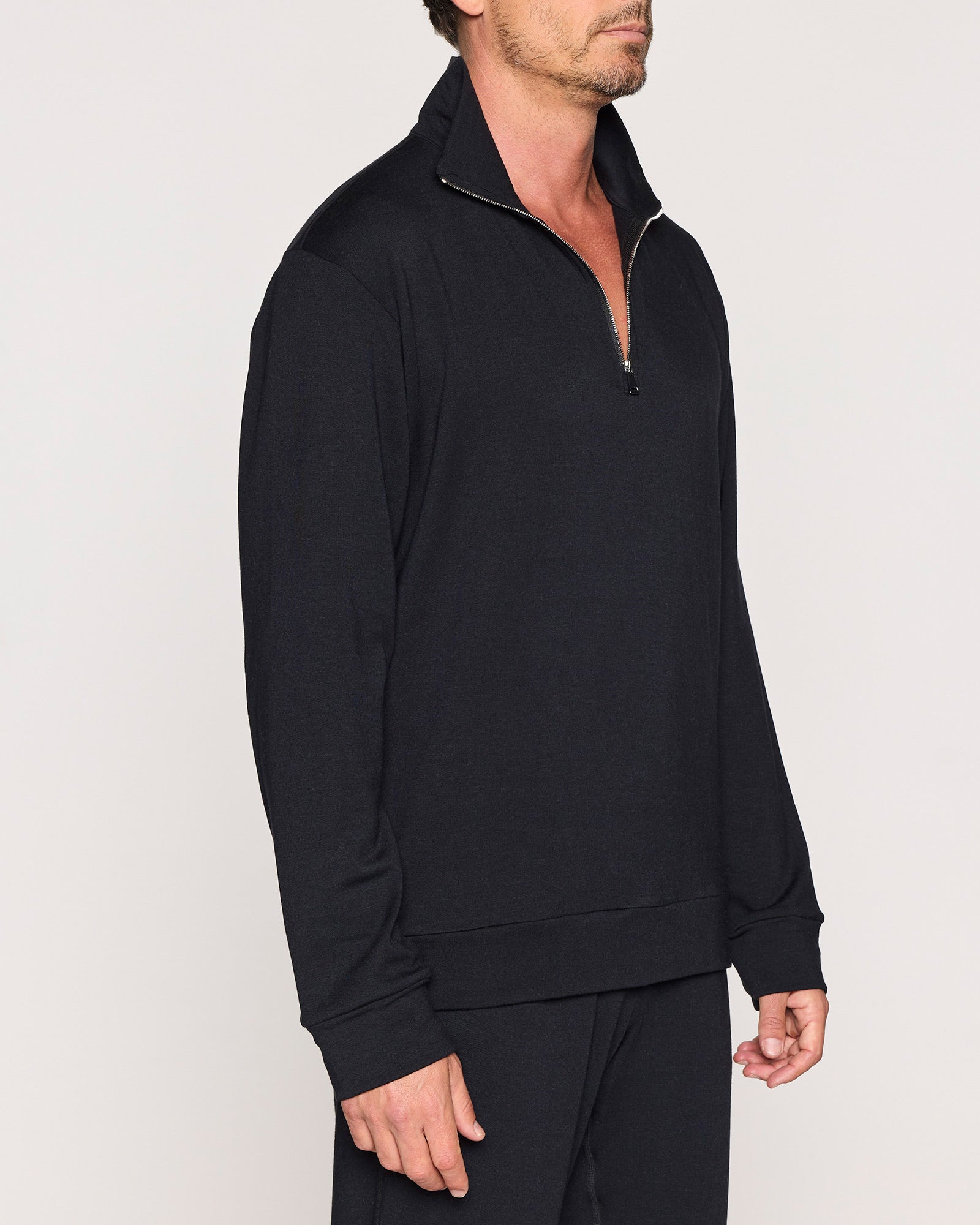 Black | The Men's 1/4 Zip Zipper Down Angle