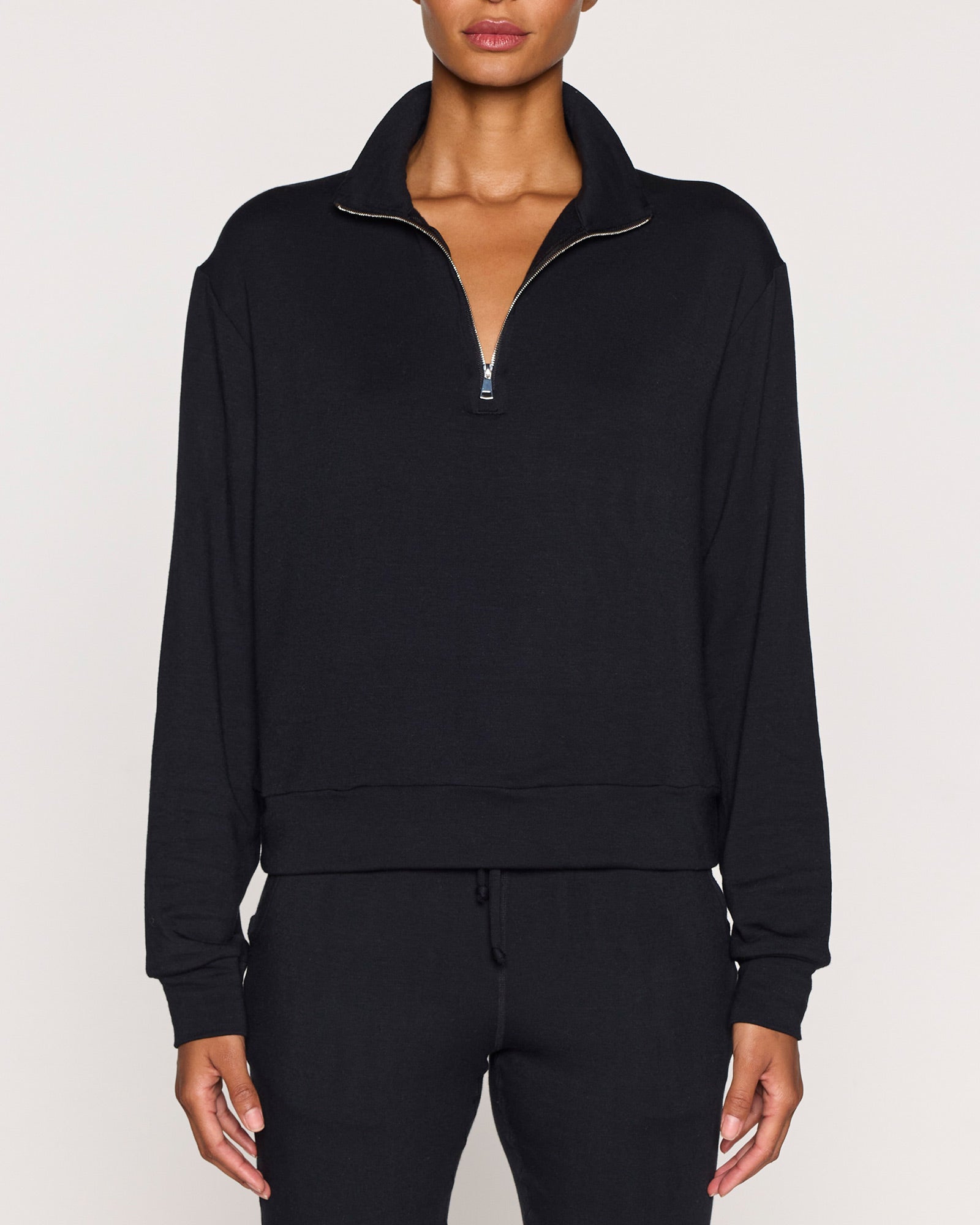 Black | Women's 1/4 Zip Front