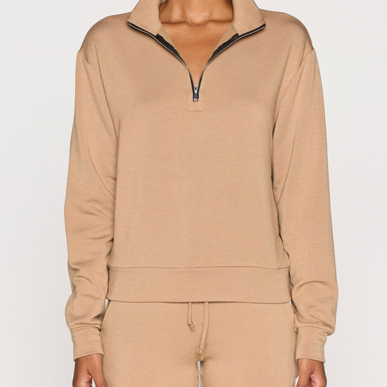 Camel | The Women's 1/4 Zip Front