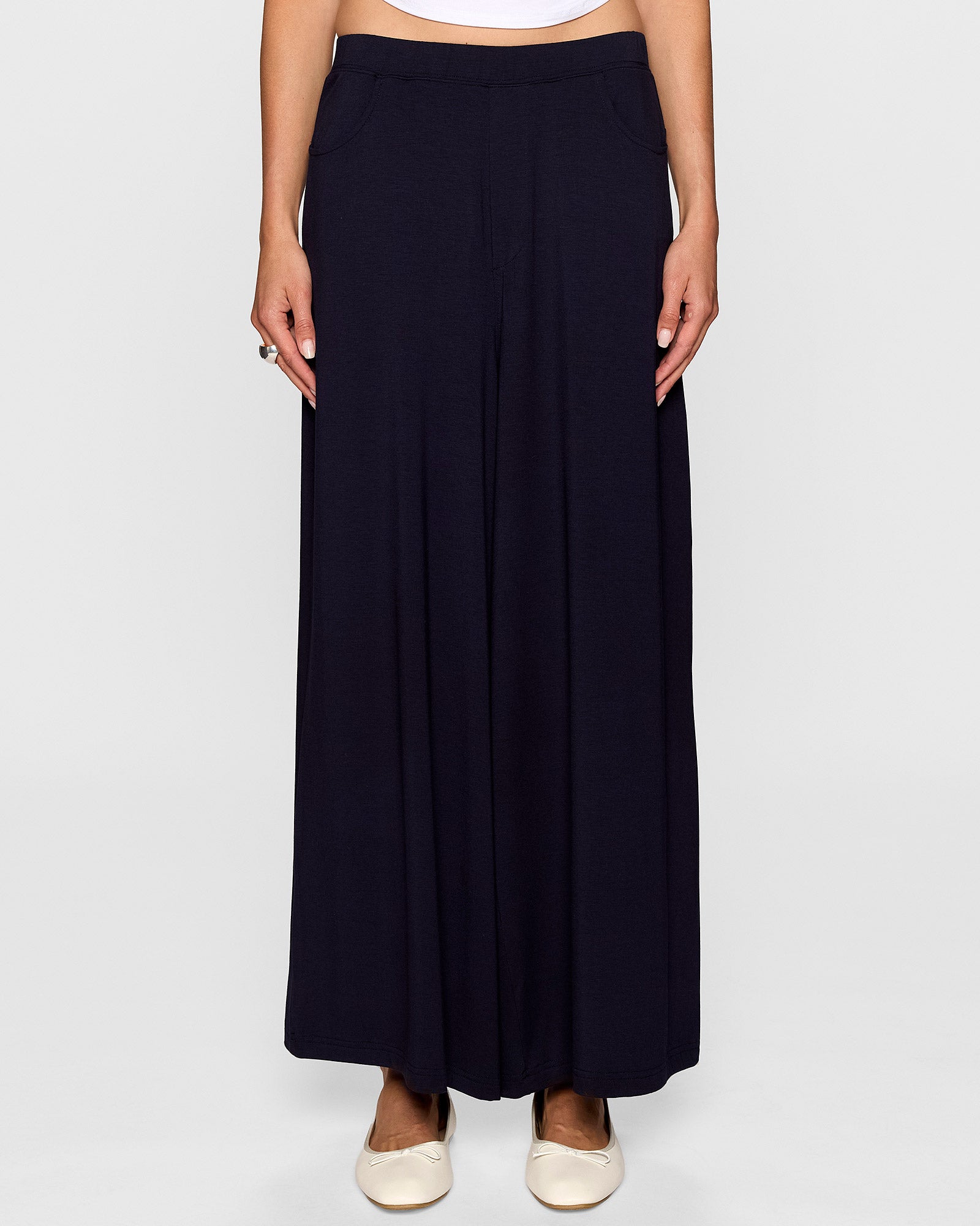 Navy | The Lyndie Pant by Bleusalt