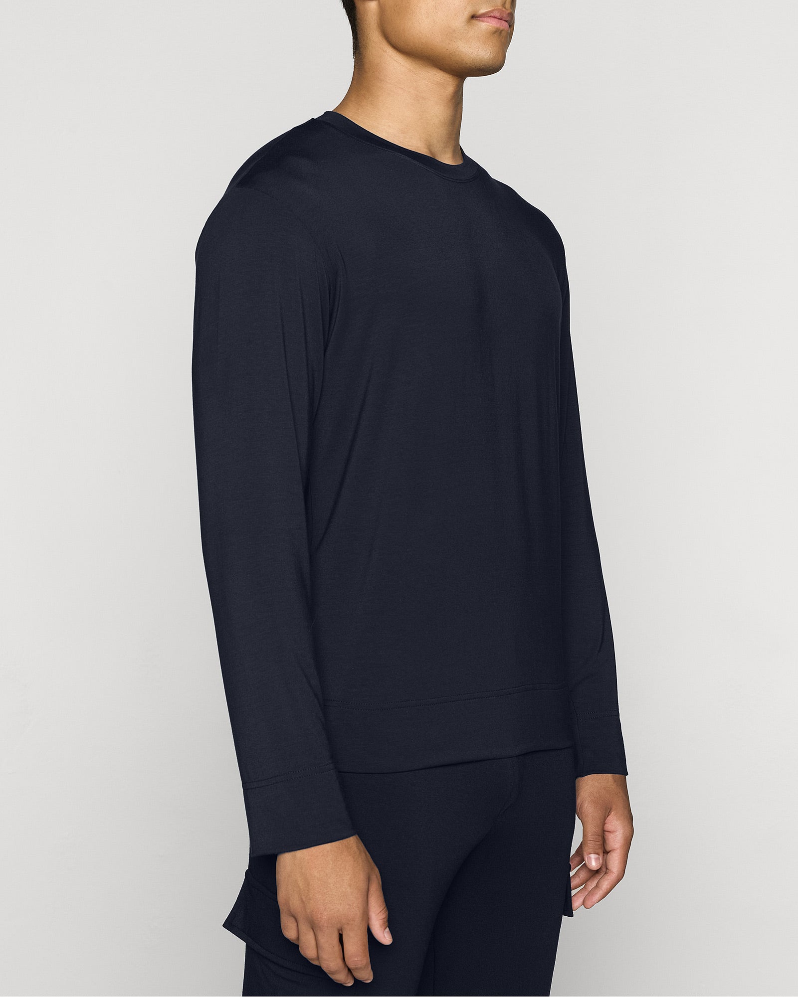 Navy | The Long Sleeve Crew Pullover Lite