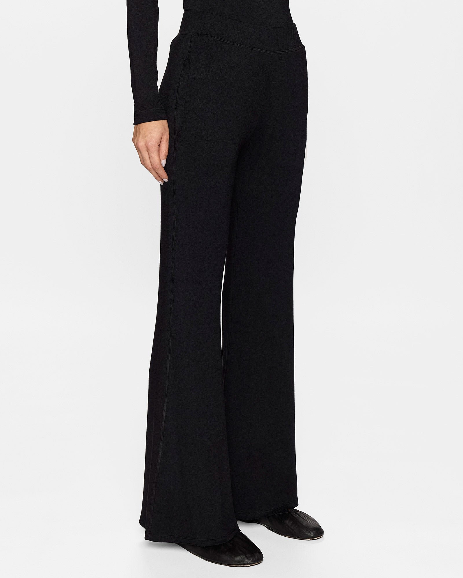 Black | The Cindy Bootcut Pant