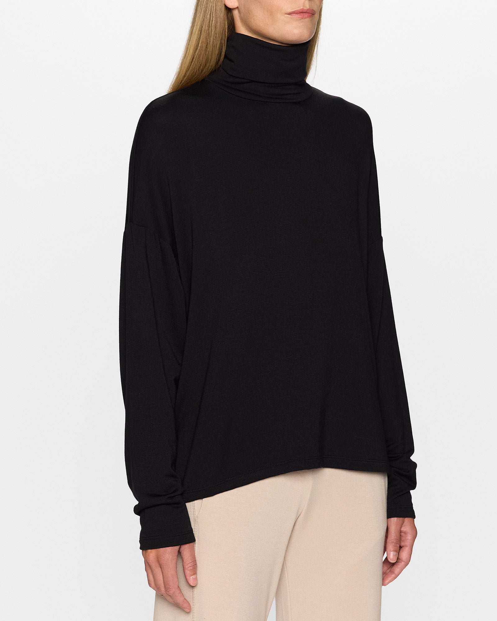 Black | The Oversized Turtleneck