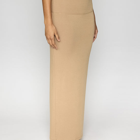 Camel | The Maxi Tube Skirt Angle