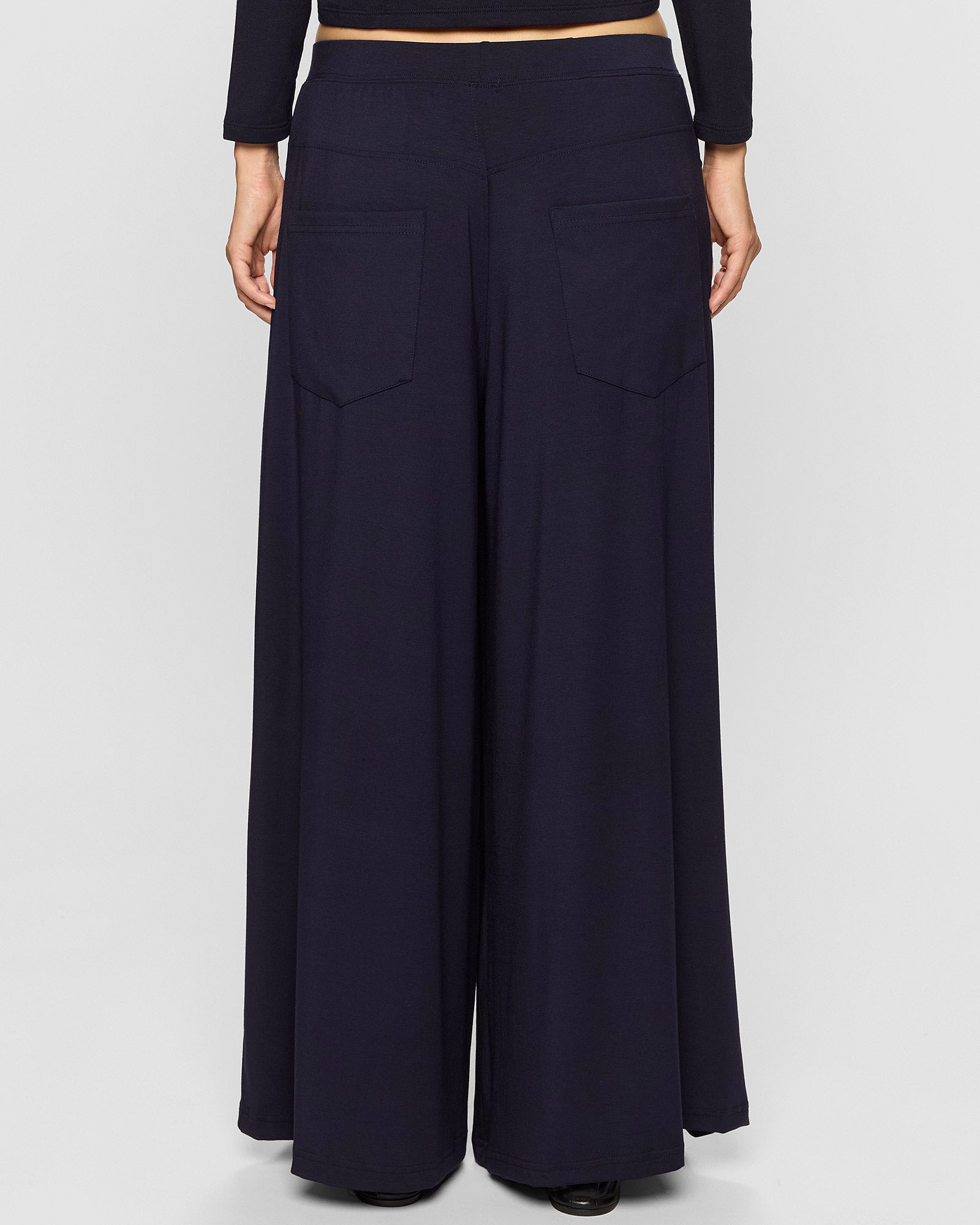 Navy | The Lyndie Pant Lite