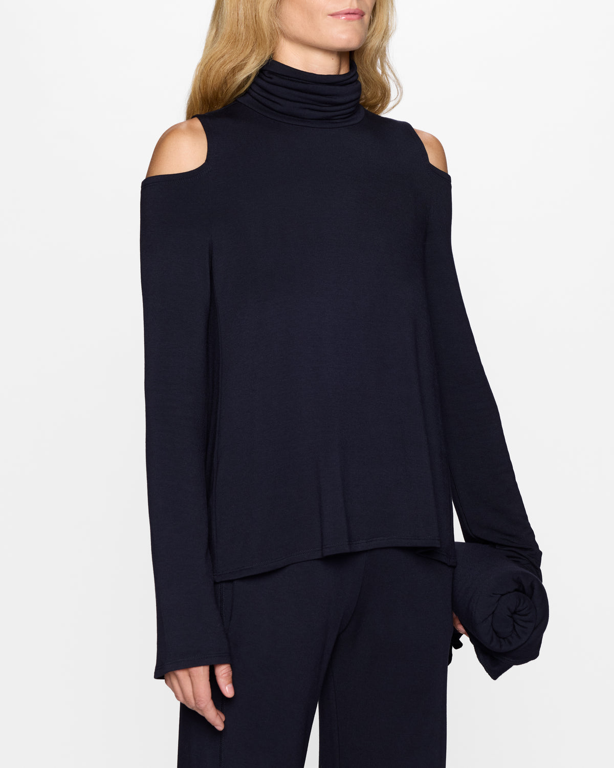 Navy | The Barbra Cold Shoulder