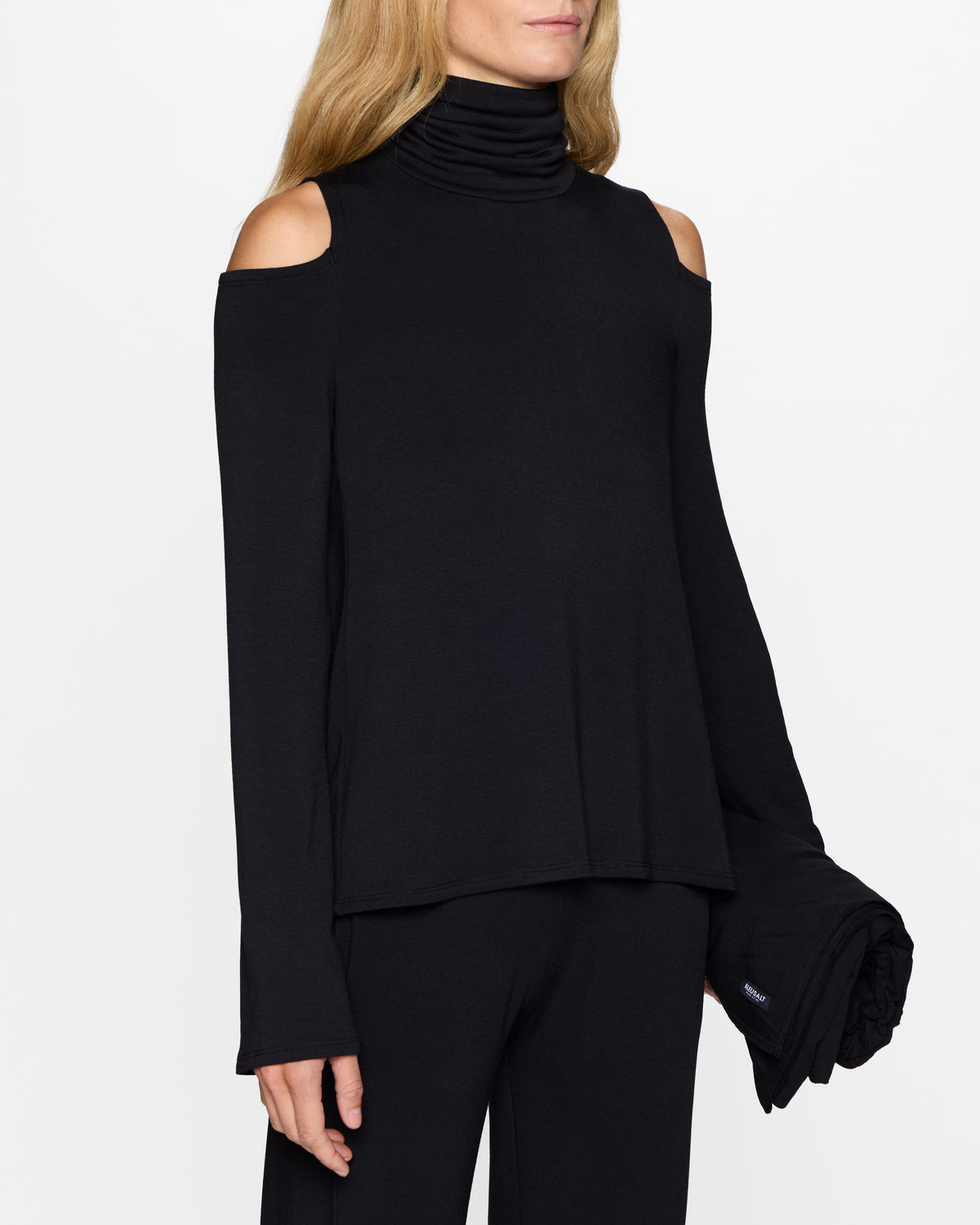 Black | The Barbra Cold Shoulder