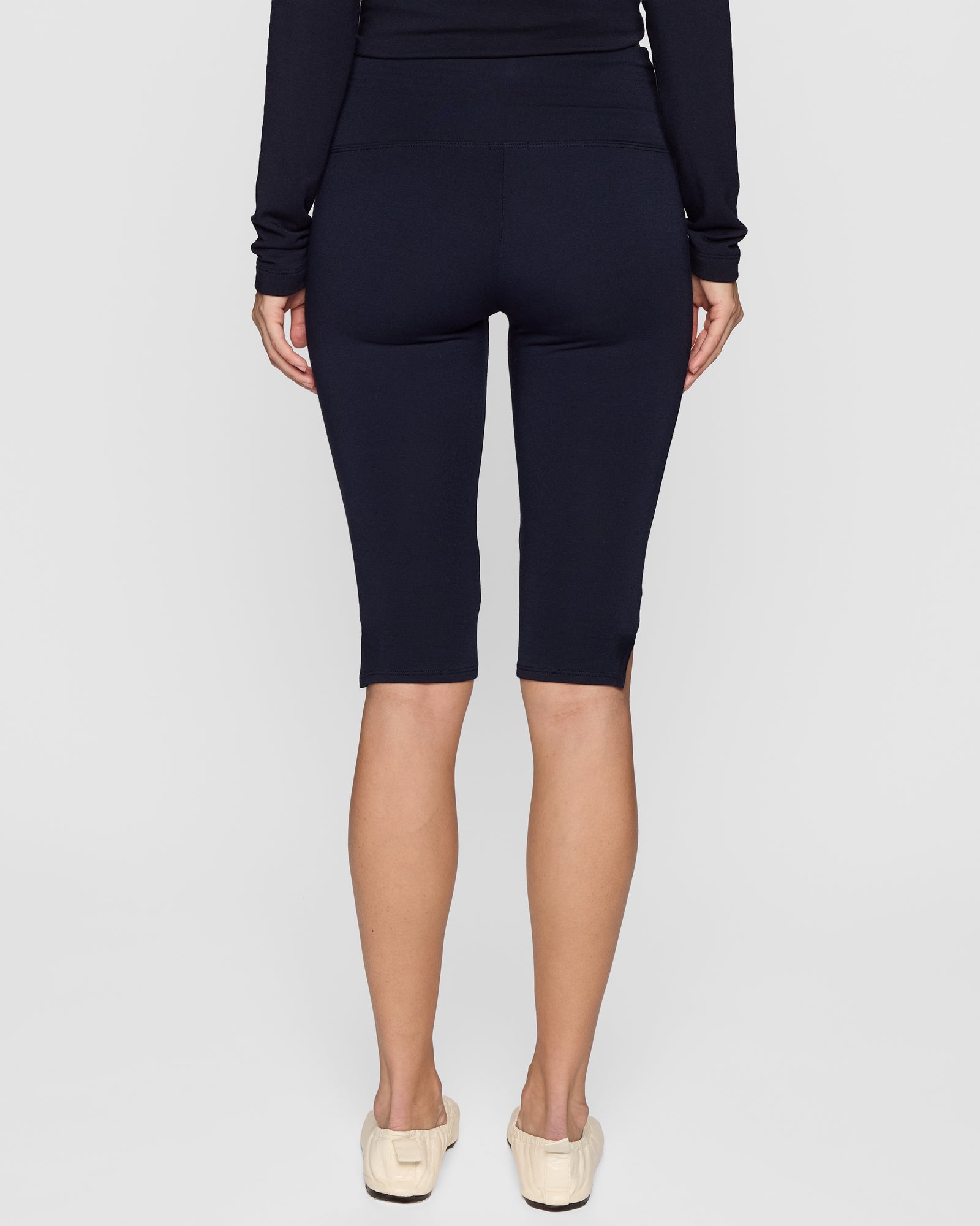 Navy | The Capri