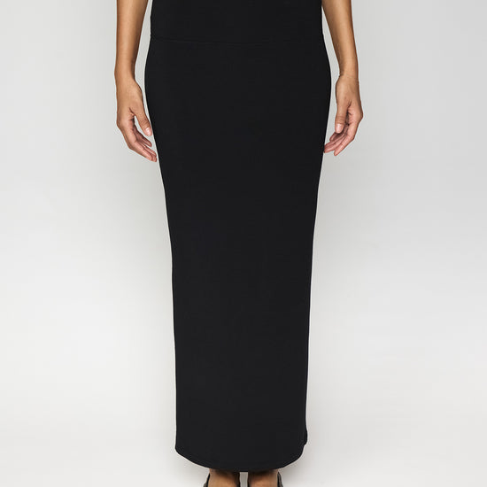 Black | The Maxi Tube Skirt Front