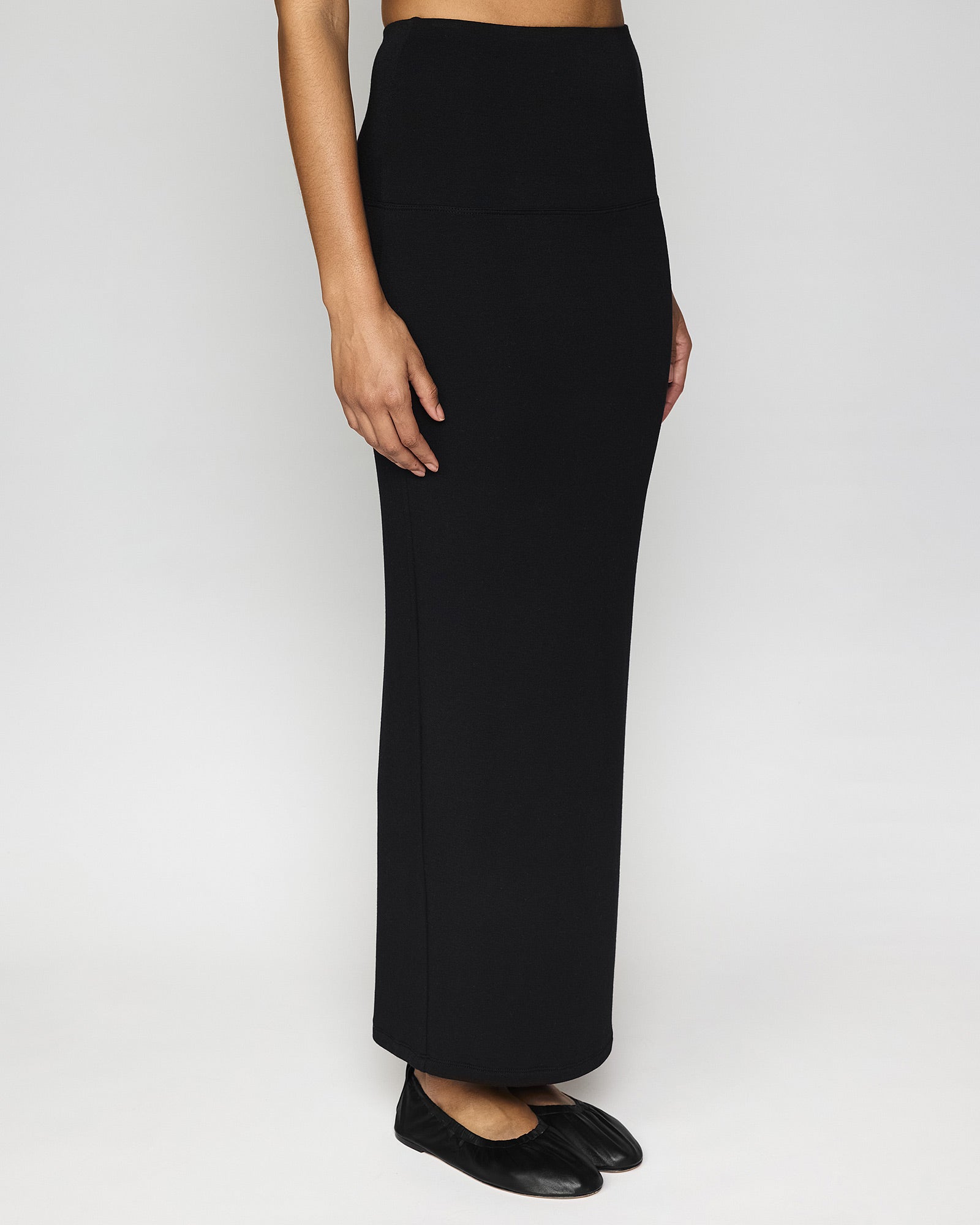 Black | The Maxi Tube Skirt Angle