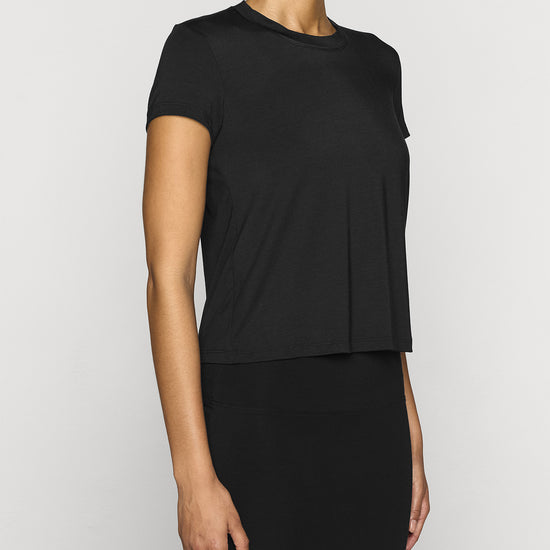 Black | The Perfect T Lite Angle