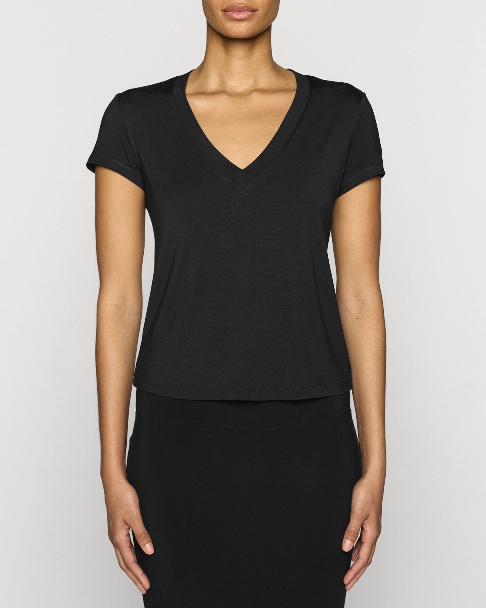 Black | The Perfect V Lite Front
