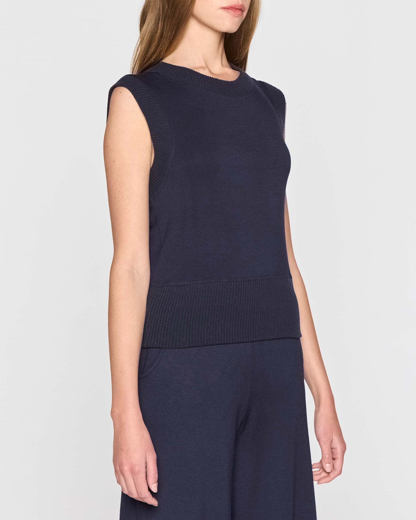 Navy | Bleusalt Vest Angle