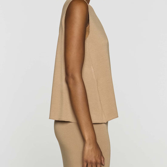 Camel | The Swing Top
