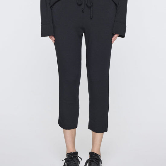 Black | The Drop Crop Pant