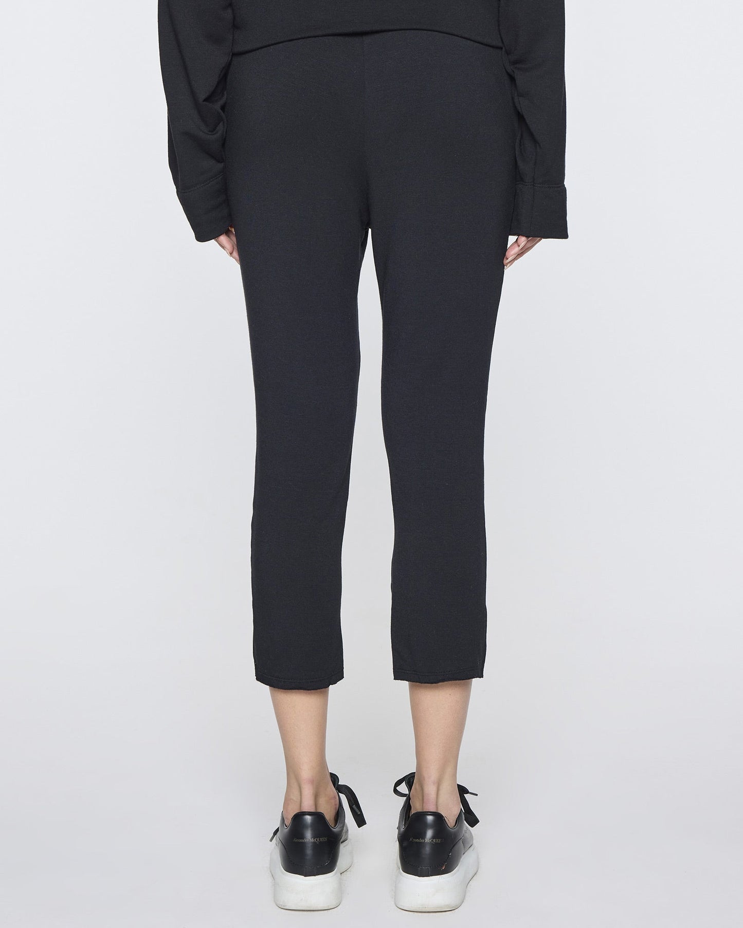 Black | The Drop Crop Pant