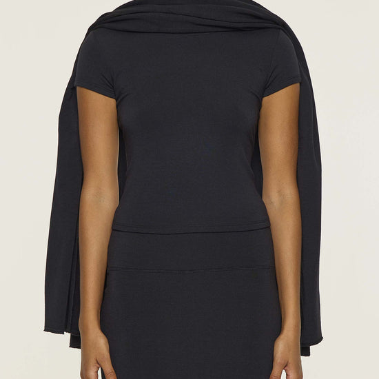 Black | The 2 Yard Wrap