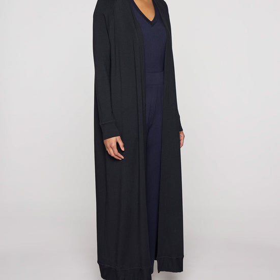 Black | Duster Angle View