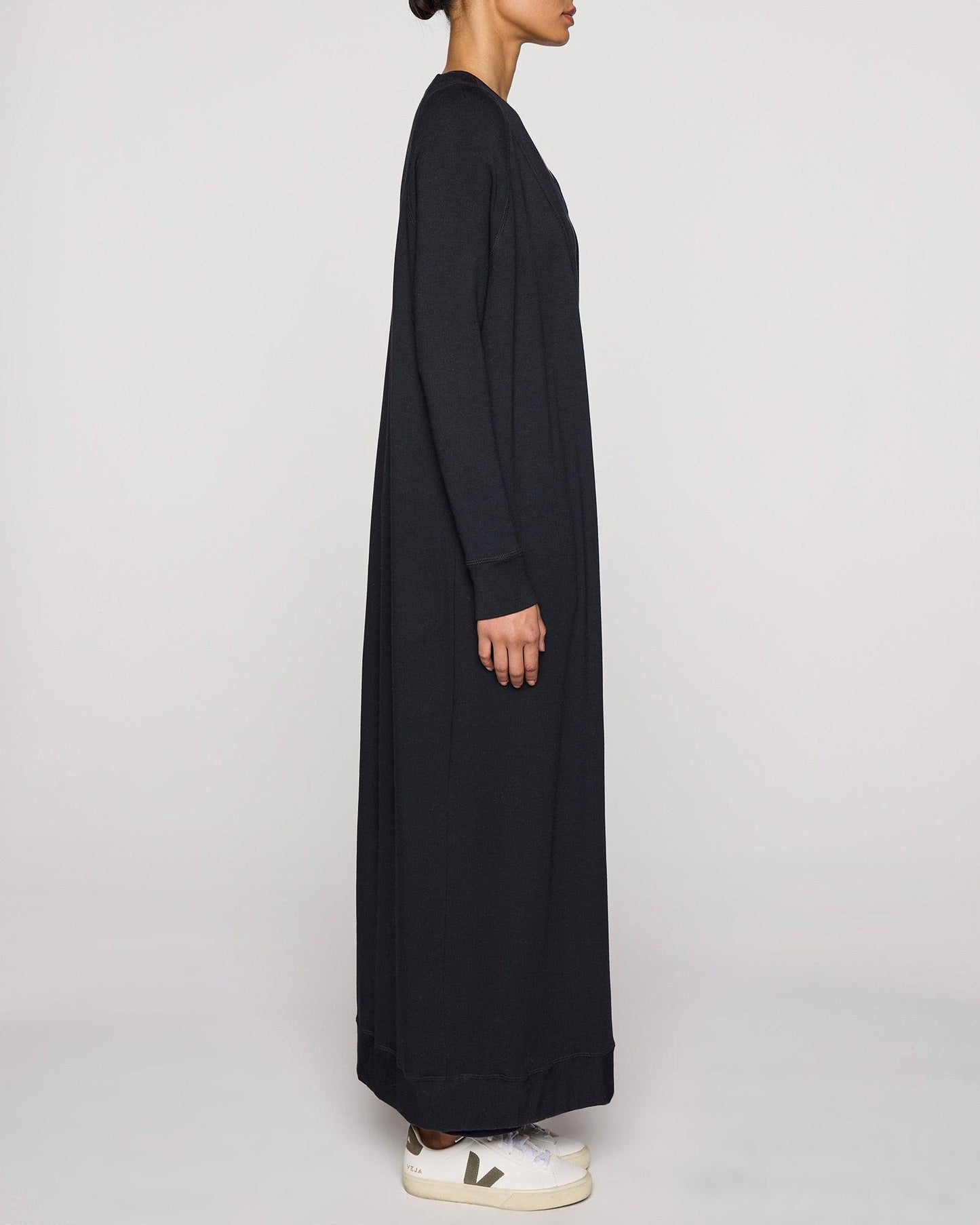 Black | Duster Side Shot