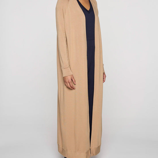 Camel | Duster Angle Shot