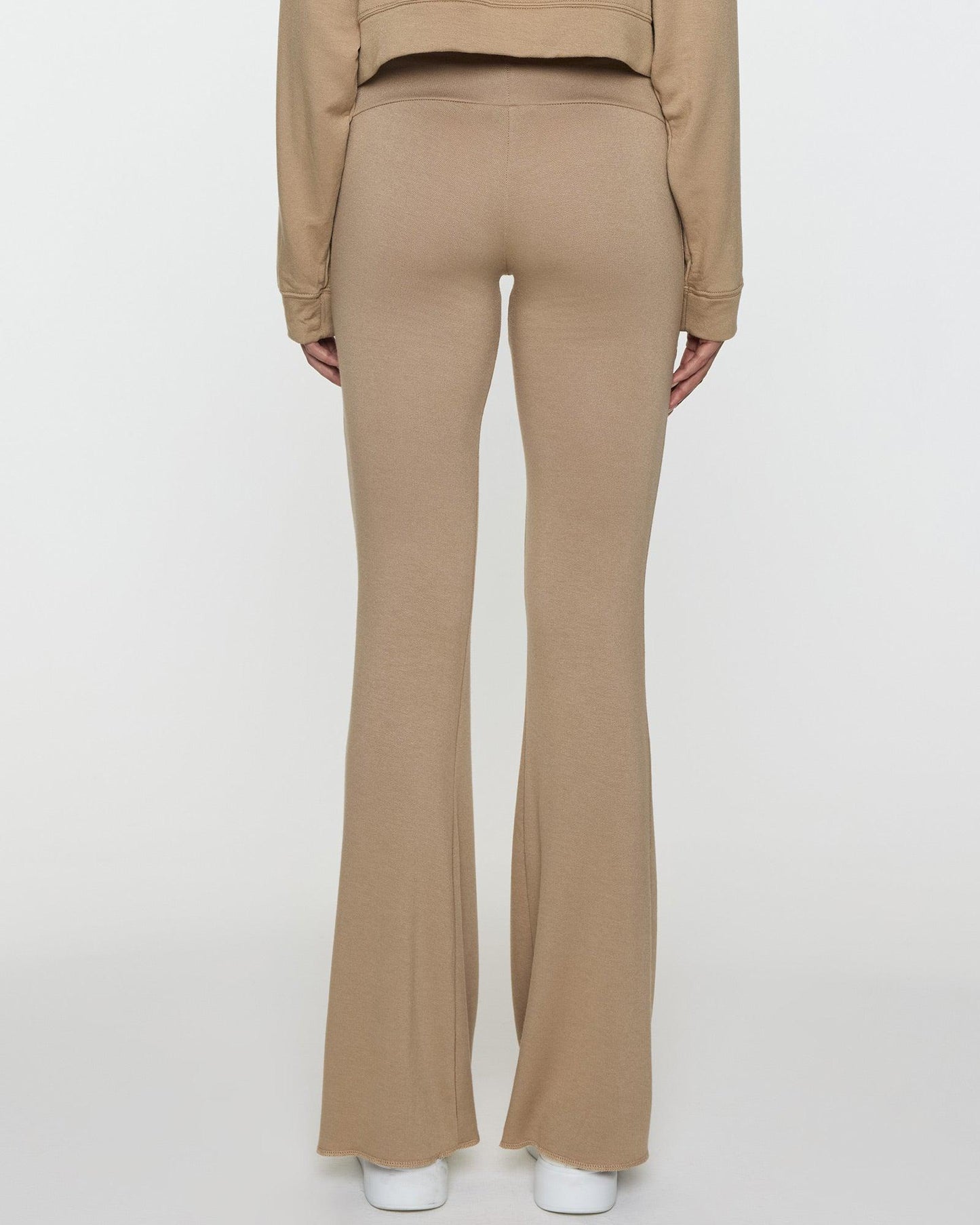 Camel | The Kaia Gerber Yoga Pant