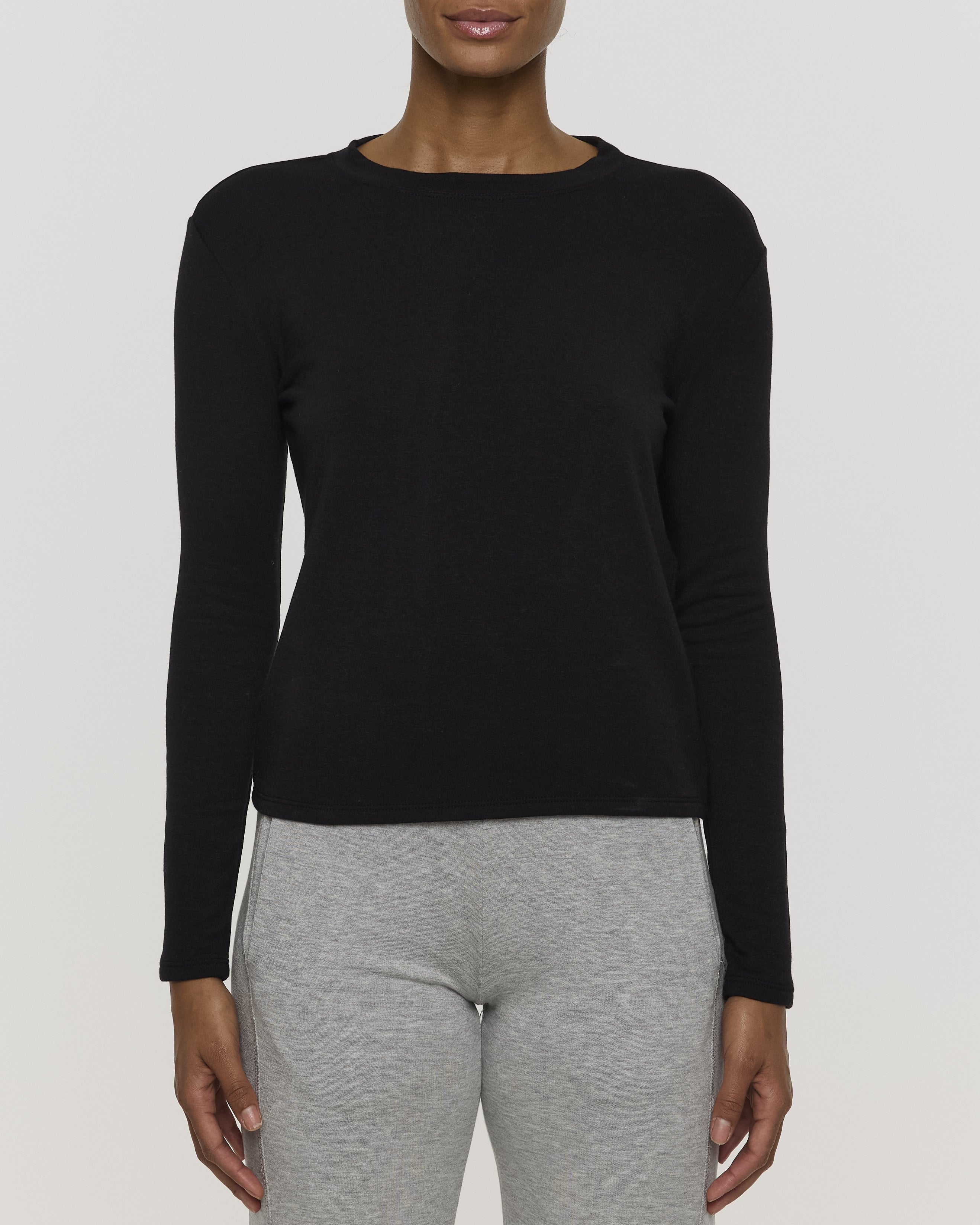 Black | Women's Long Sleeve Crew Shirt