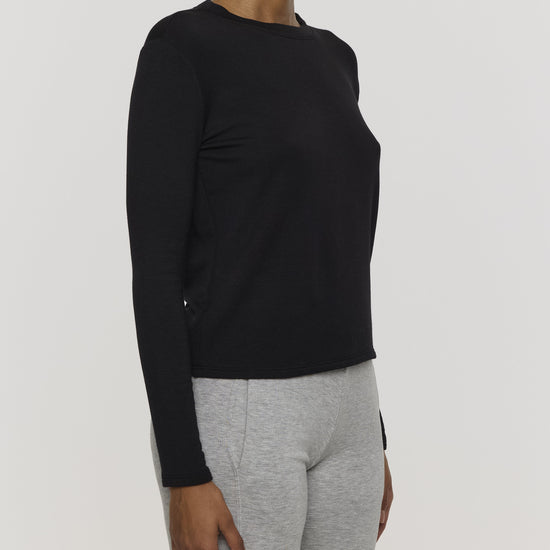 Black | Women's Long Sleeve Crew Shirt