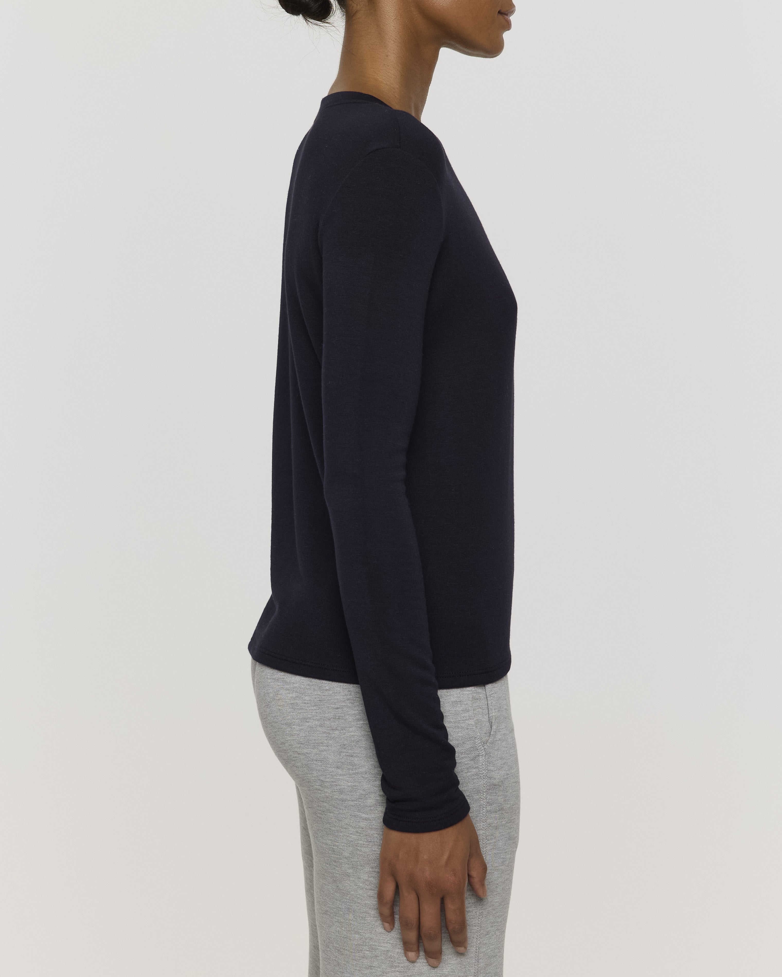 Navy | Women's Long Sleeve Crew Shirt