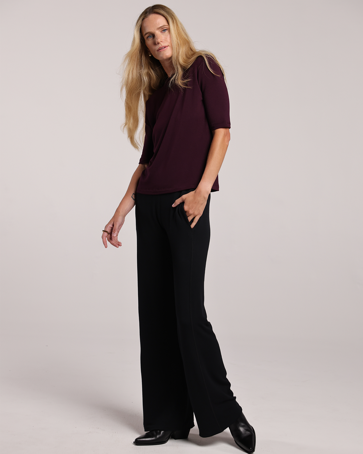Bordeaux | The Elbow Sleeve Classic Crew