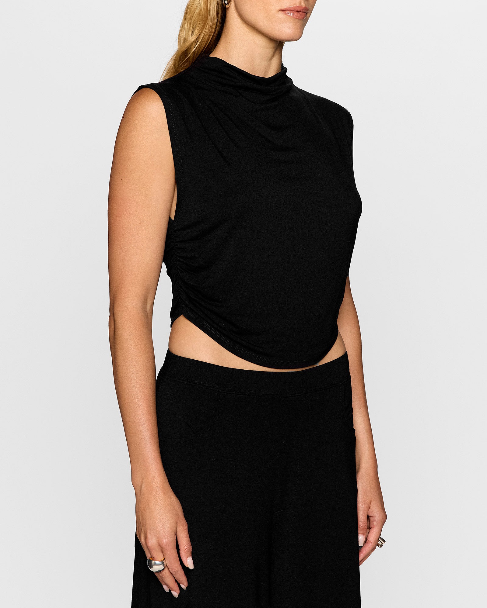 Black | The Nina Sleeveless Top
