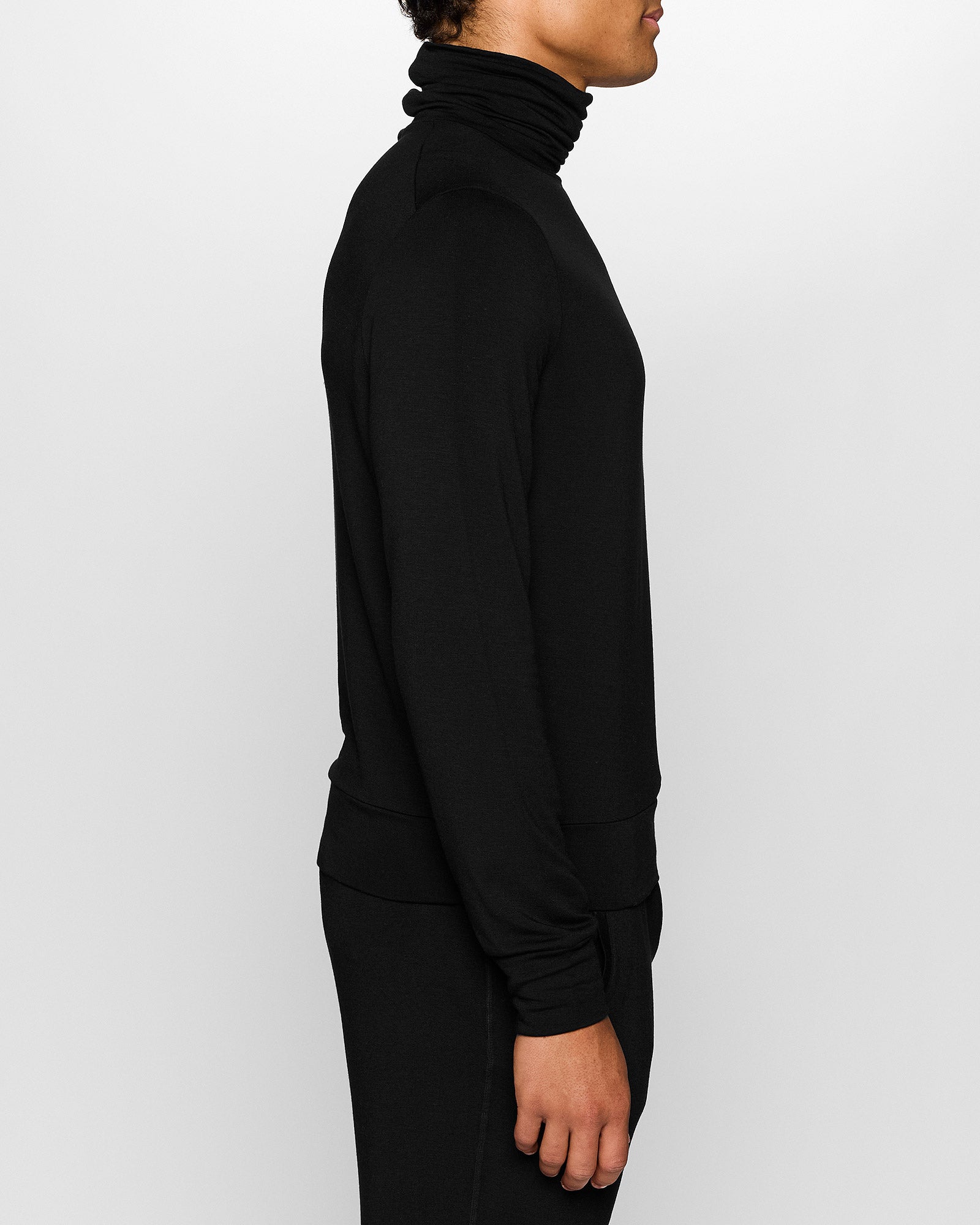 Black | The Men's Turtleneck