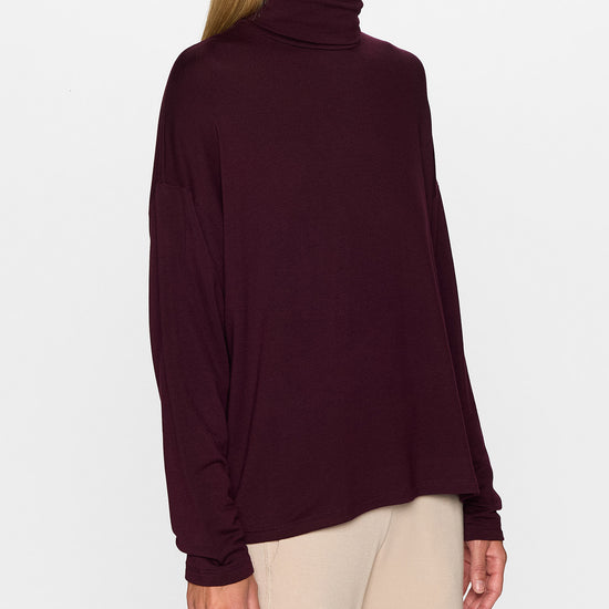 Bordeaux | The Oversized Turtleneck