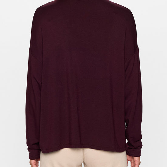 Bordeaux | The Oversized Turtleneck