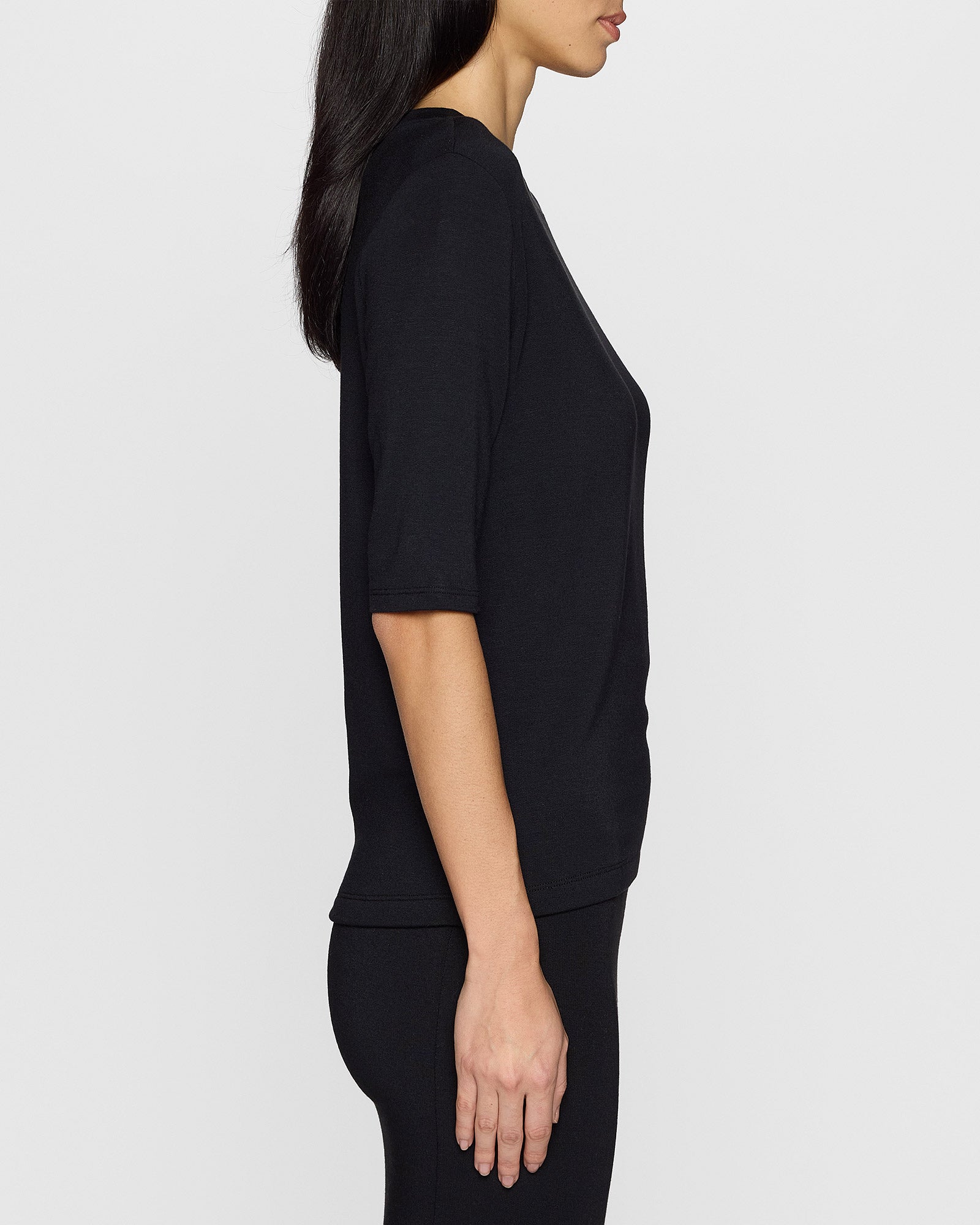 Black | The Elbow Sleeve Classic Crew