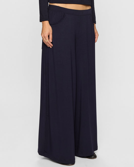 Navy | The Lyndie Pant Lite