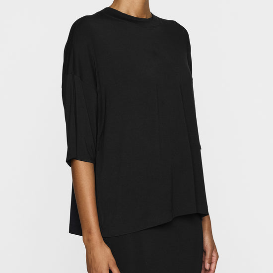 Black | The Women's Oversized T-Shirt