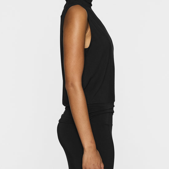 Black | The Sleeveless Turtleneck LITE