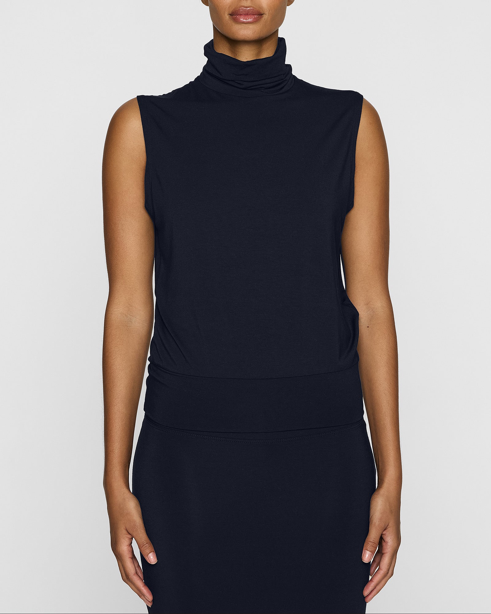 Navy | The Sleeveless Turtleneck LITE