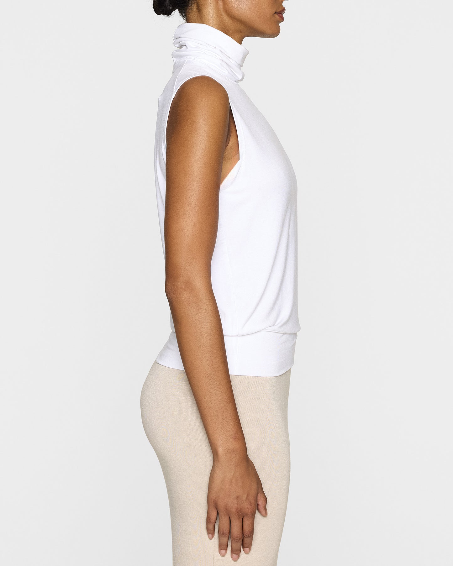 White | The Sleeveless Turtleneck LITE