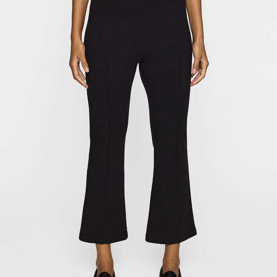 Black | The Luxe Crop Flair