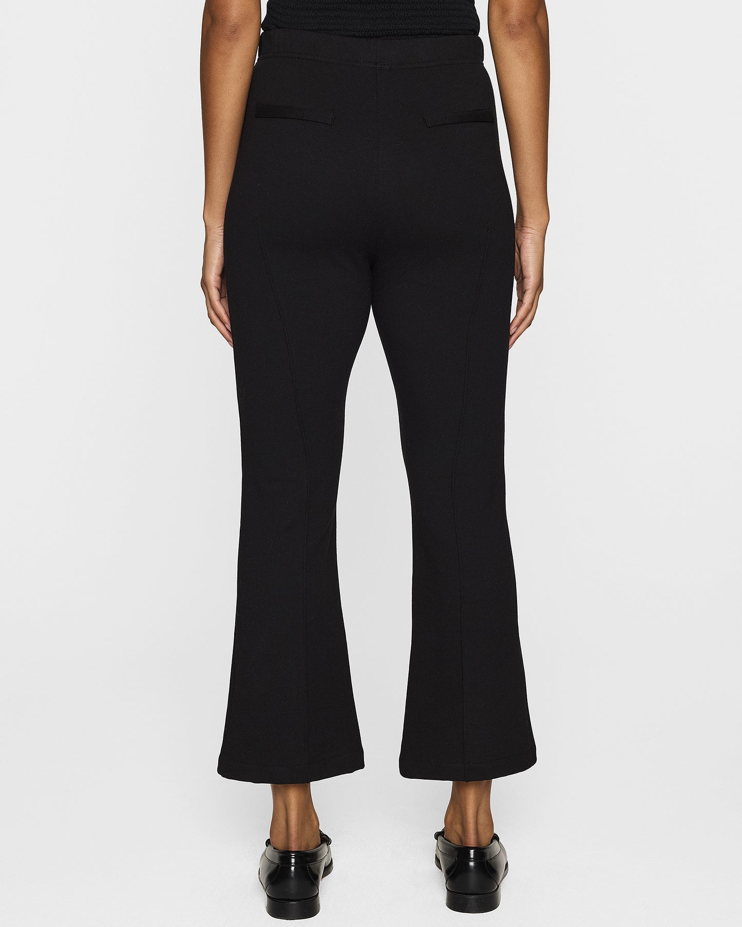 Black | The Luxe Crop Flair