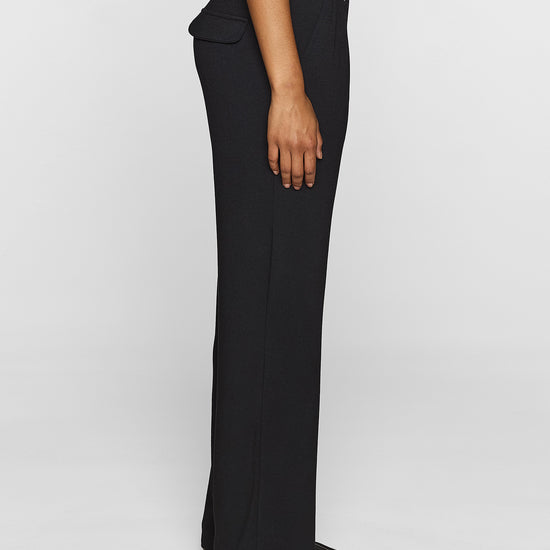 Black | The Women's Cargo Pant