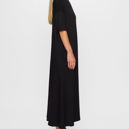 Black | The Oversized T Dress