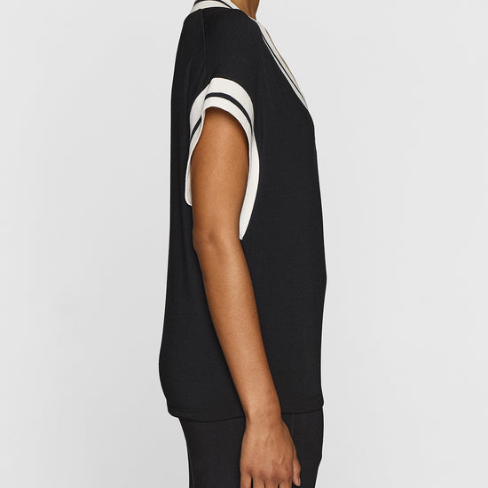 Black/White | The Sporty Vest