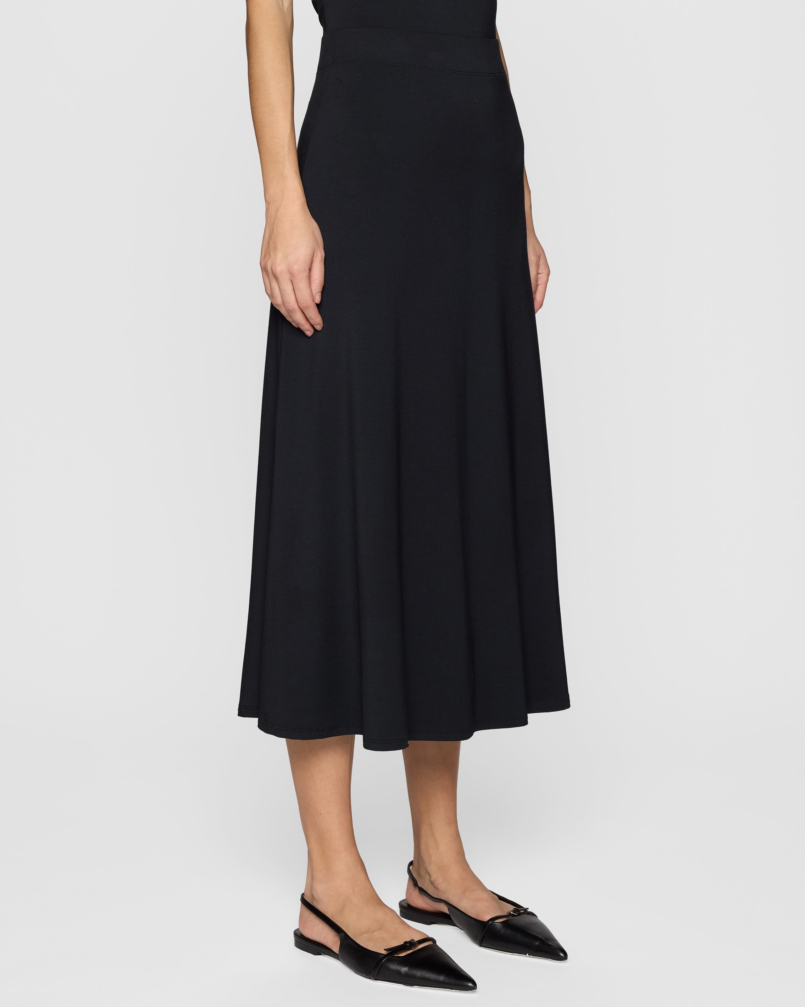 Black | The A-Line Skirt Lite