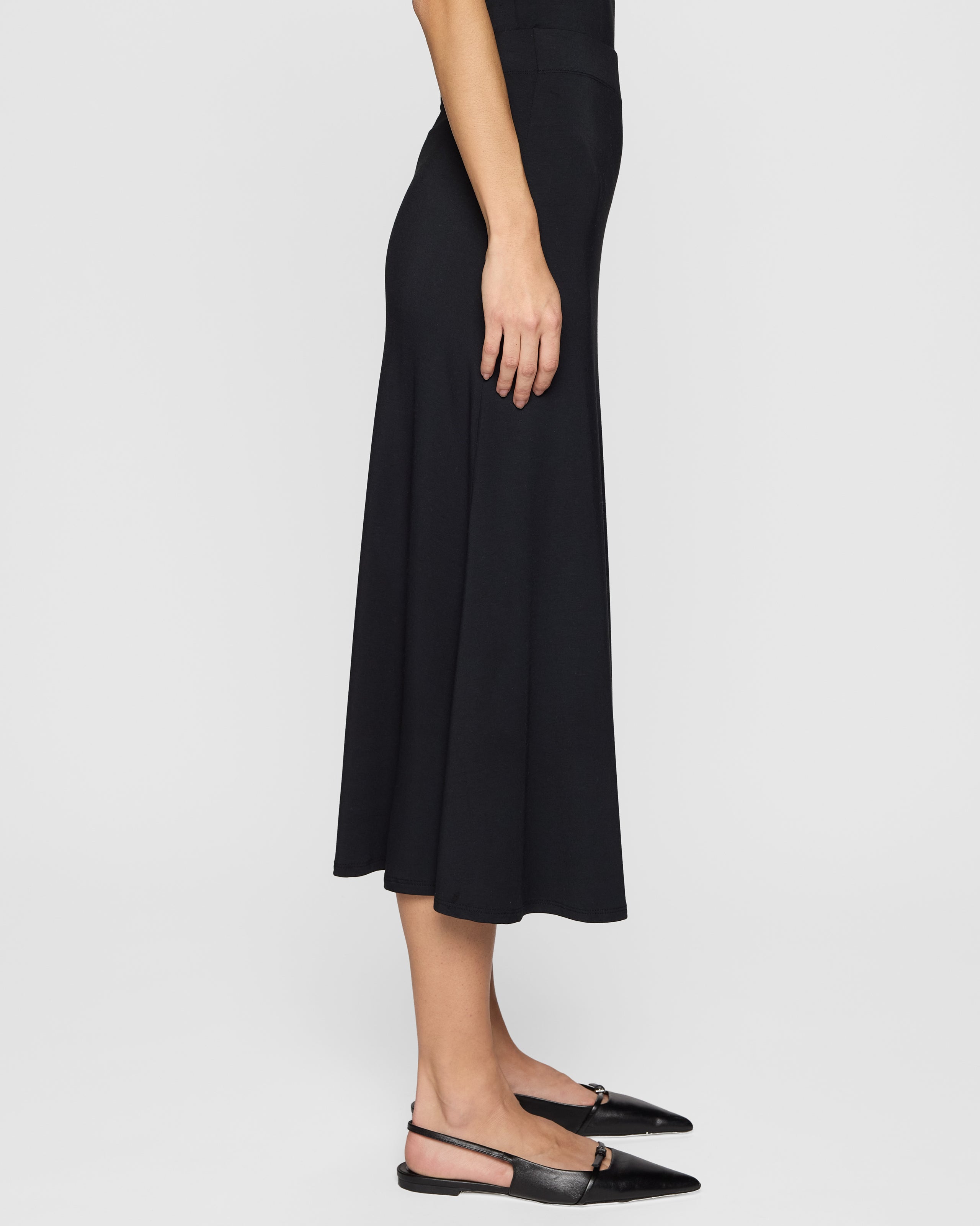 Black | The A-Line Skirt Lite