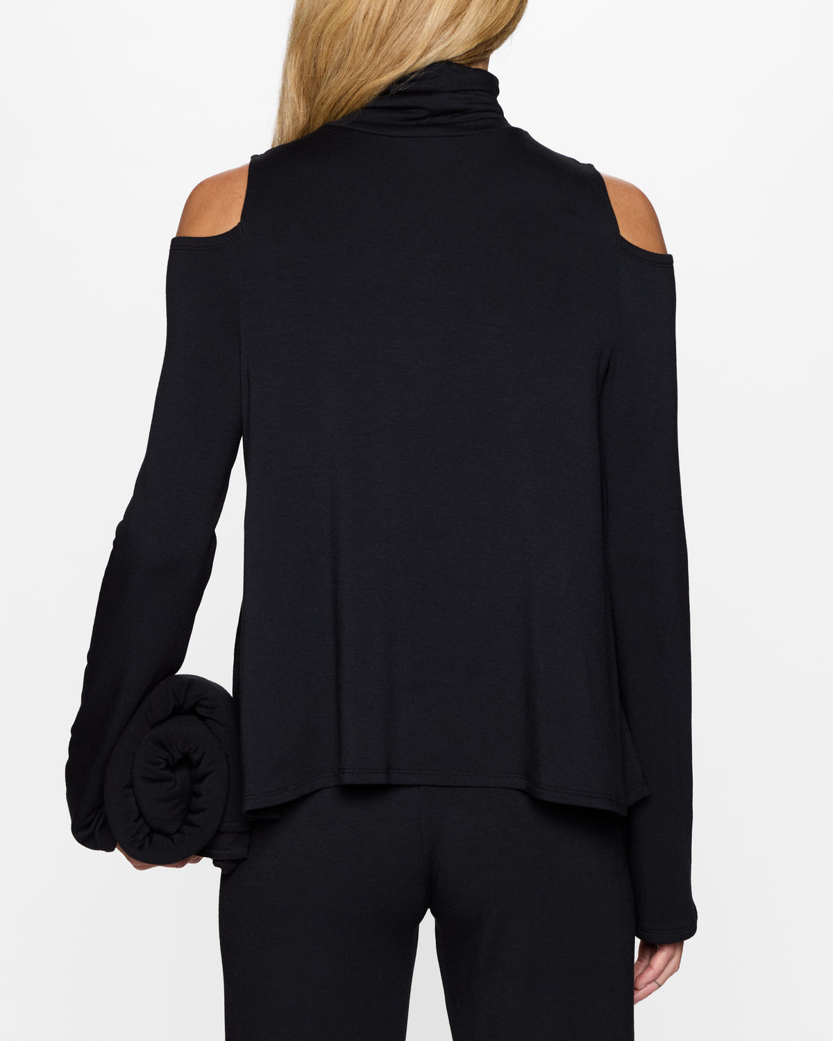 Black | The  Barbra Cold Shoulder