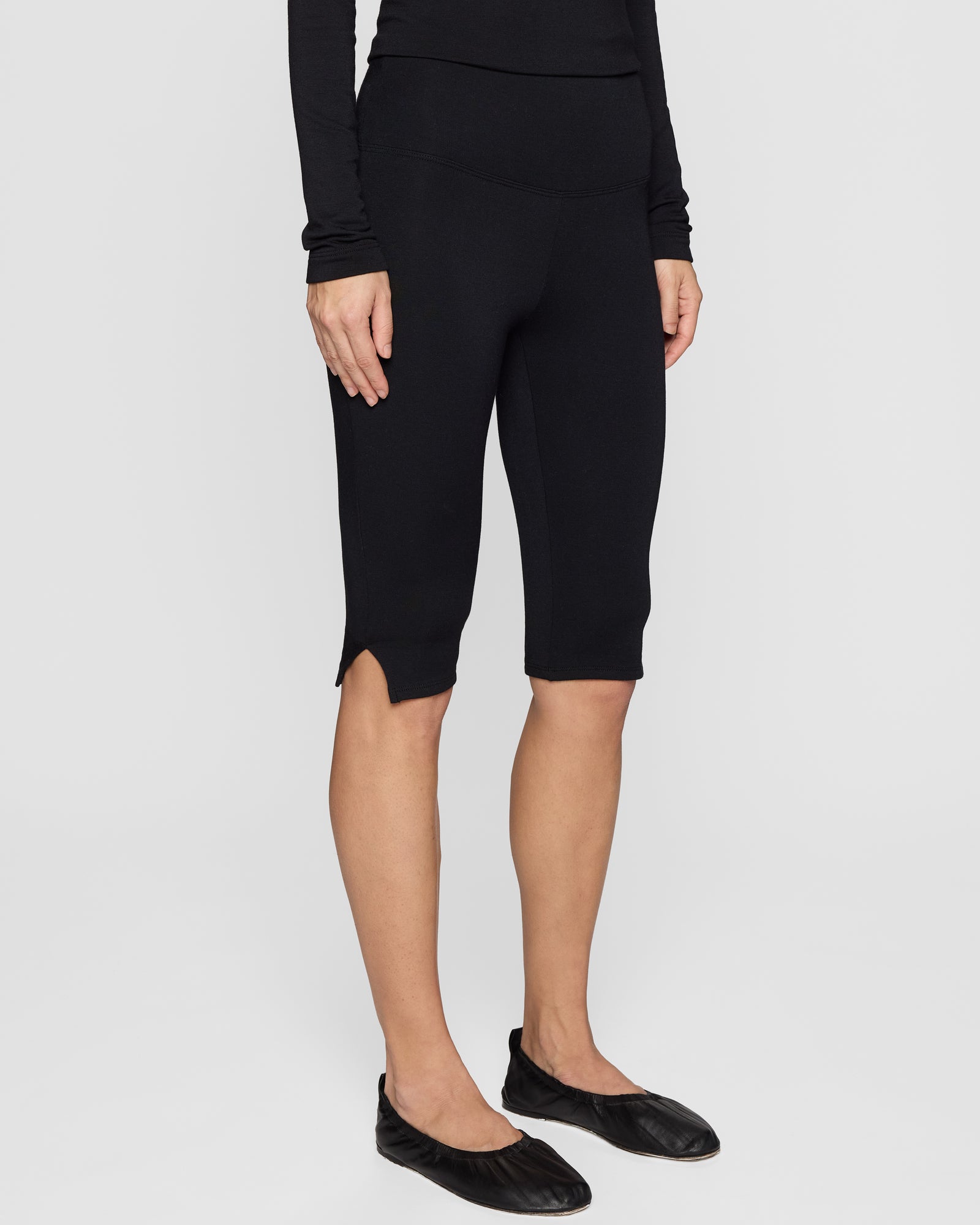 Black | The Capri