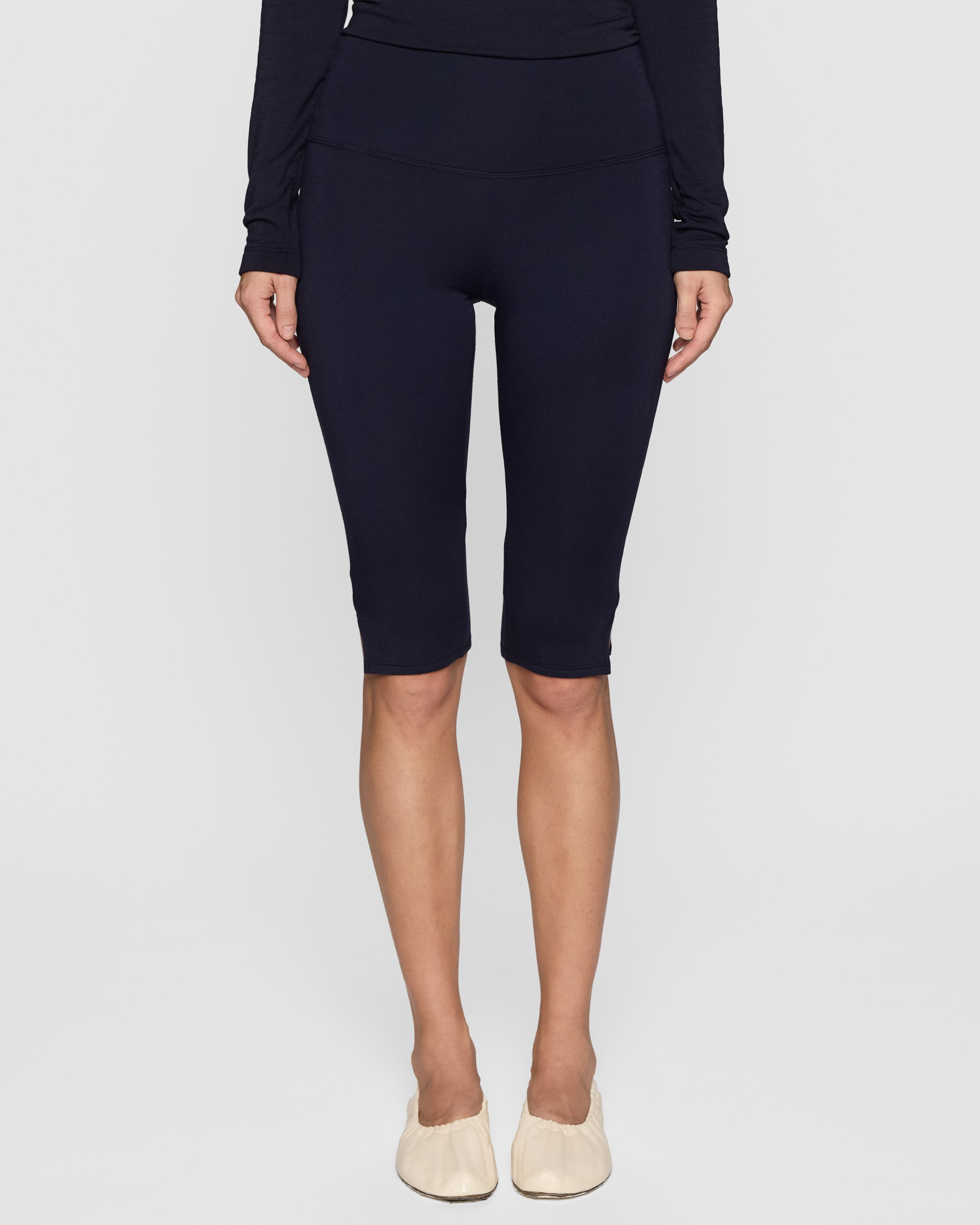 Navy | The Capri 