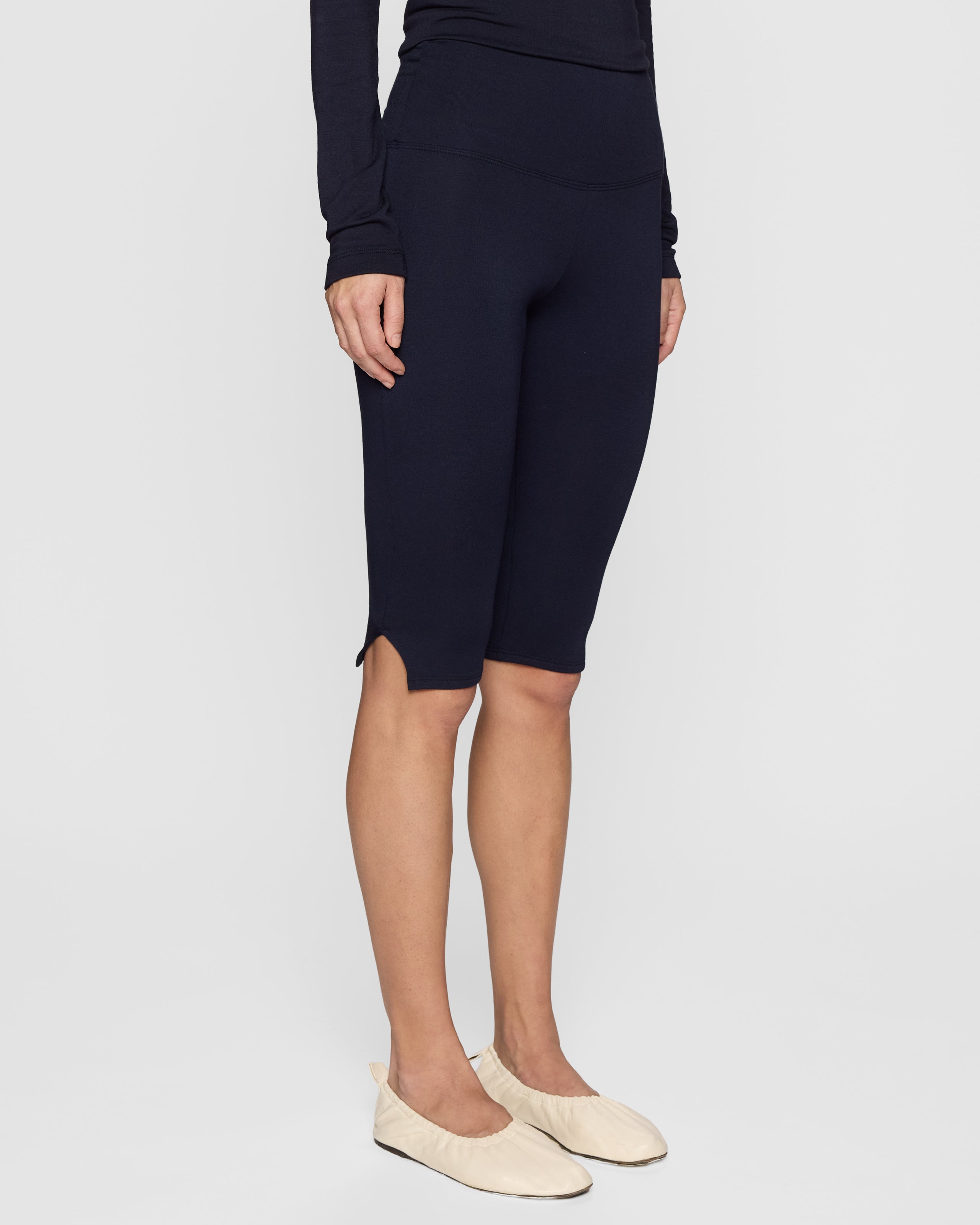Navy | The Capri 